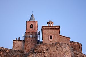 Archivo:Iglesia de San Millán, Berdejo, España