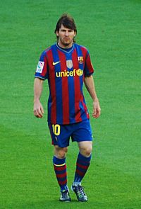 Archivo:Messi Barcelona - Valladolid (cropped)