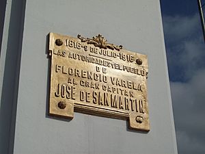 Archivo:Placa a José de San Martín