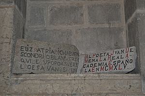 Archivo:Placa homenaje al poeta Juan de Mena - Villa de Torrelaguna (Madrid) - Iglesia de Santa María Magdalena