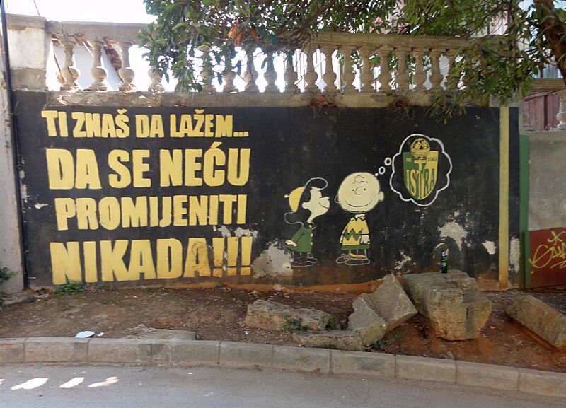 Pula Peanuts Graffiti
