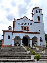 Archivo:Santuario de Nuestra Señora de los Dolores de Chandavila (7)