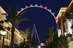 Archivo:The High Roller - View From The Linq 2