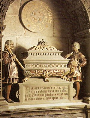 Archivo:Urna sepulcral que contiene las entrañas de Alfonso X el Sabio, rey de Castilla y León. Catedral de Murcia