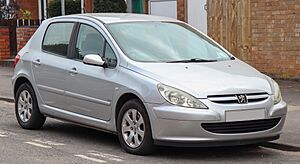 2002 Peugeot 307 Rapier 16V 1.6 Front.jpg