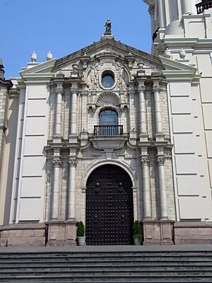 Archivo:2017 Lima - Iglesia del Sagrario