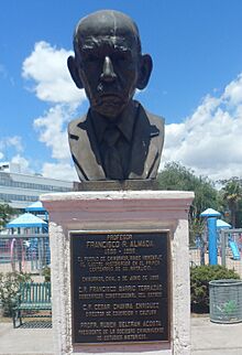 Busto de Francisco R. Almada.jpg