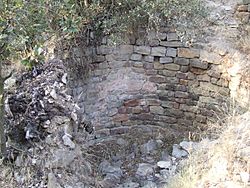 Archivo:Castell de Clarà 2