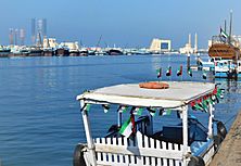 Archivo:Corniche (costanera) de Sharjah.