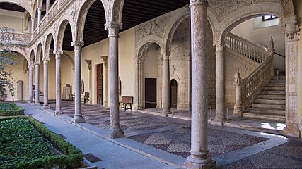 Hospital de la Santa Cruz, Toledo