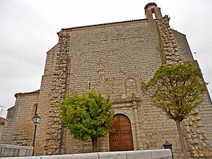 Archivo:Iglesia de San Pedro Apostol - panoramio