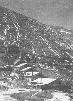 Karl P. Schmidt - A Naturalist's Glimpse of the Andes - Cailloma mine country above the Cailloma Valley at 15,000 feet, the habitat of many distinctive Andean mammals.jpg