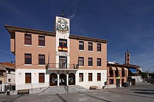Archivo:Las Ventas de Retamosa, Ayuntamiento