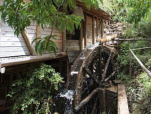 Archivo:Molino de agua de Rodeillo, comuna de Pichilemu