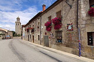 Olmillos de Sasamón, casa decorada 07.jpg