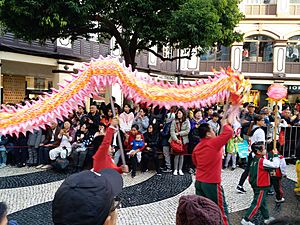 Archivo:Parade through Macao, Latin City 2019 16