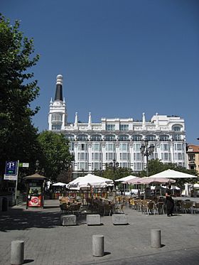 Archivo:Plaza de Santa Ana Madrid 12