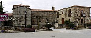 Archivo:Santa Marta de Tera-main view