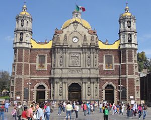 Archivo:Templo Expiatorio a Cristo Rey (Antigua Basílica de Guadalupe) - Frente