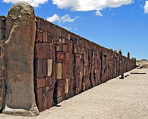 Archivo:Tiwanaku 09