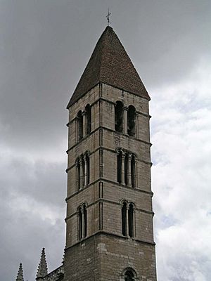 Archivo:Valladolid-Romanico-Antigua