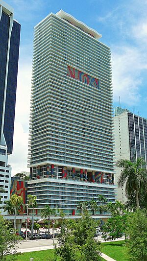Archivo:50 Biscayne 20100707