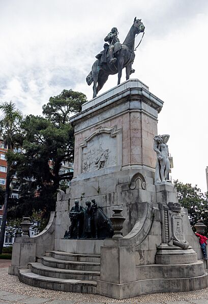 At Montevideo 2023 541