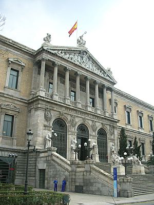 Archivo:Biblioteca Nacional de España (Madrid) 01