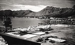 Archivo:CANT Z.506 B-Pollensa harbour