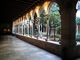 Claustre de l'església de la Concepció.jpg