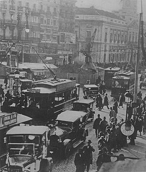 Archivo:Construcción del metro en Sol