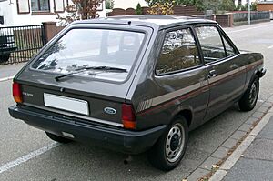 Archivo:Ford Fiesta MK1 rear 20071023