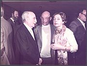 Archivo:Francisco Ayala con José Hierro y Aurora de Albornoz
