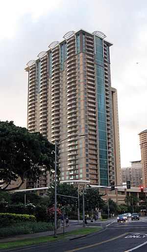 Archivo:Grand Islander tower in the Hilton Hawaiian Village Waikīkī Beach Resort 02