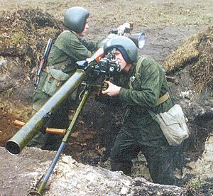 Archivo:Grenade launcher SPG-9M