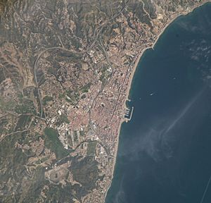 Archivo:ISS014-E-15858 - View of Spain (cropped)