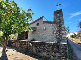 Iglesia de Alcorneo, pedanía de Valencia de Alcántara.jpg