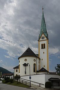 Archivo:Kundl, die Katholische Pfarrkirche Mariä Himmelfahrt Dm123449 foto6 2017-08-02 12.21