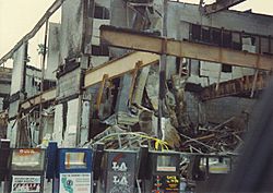 Archivo:LA Riots aftermath - 1991 (149046646)