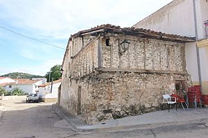 Archivo:Laguna del Marquesado, arquitectura tradicional