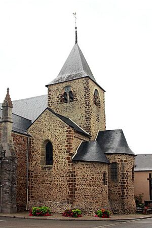 Archivo:Nuillé-sur-Vicoin - Eglise Ste Trinité