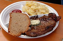 Archivo:Ossiacher Tauern Rindfleischfest Beef-Steak 13082006 04