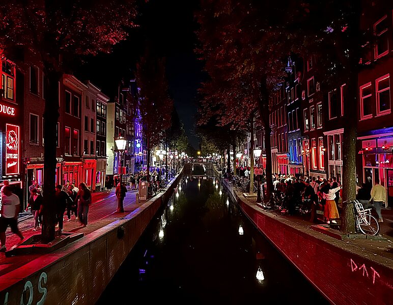 Oudezijds Achterburgwal