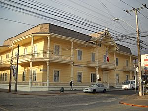 Archivo:Palacio Astoreca Iquique