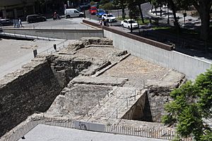 Archivo:Parque arqueológico murallas meriníes Algeciras 17