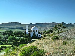 Archivo:Pedregales y ermita