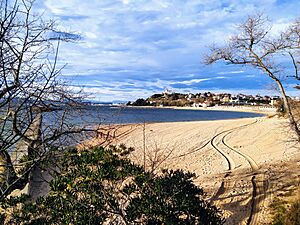 Archivo:Playa de los Bikinis