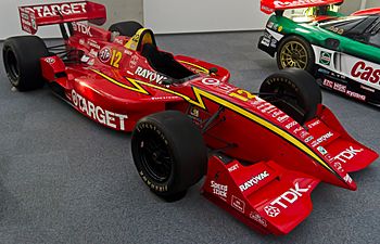 Archivo:Reynard 96I right Honda Collection Hall