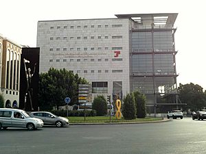 Archivo:Tesorería Seguridad Social (Sevilla) 02