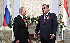 Archivo:Vladimir Putin and Emomali Rahmon (2017-02-27) 1